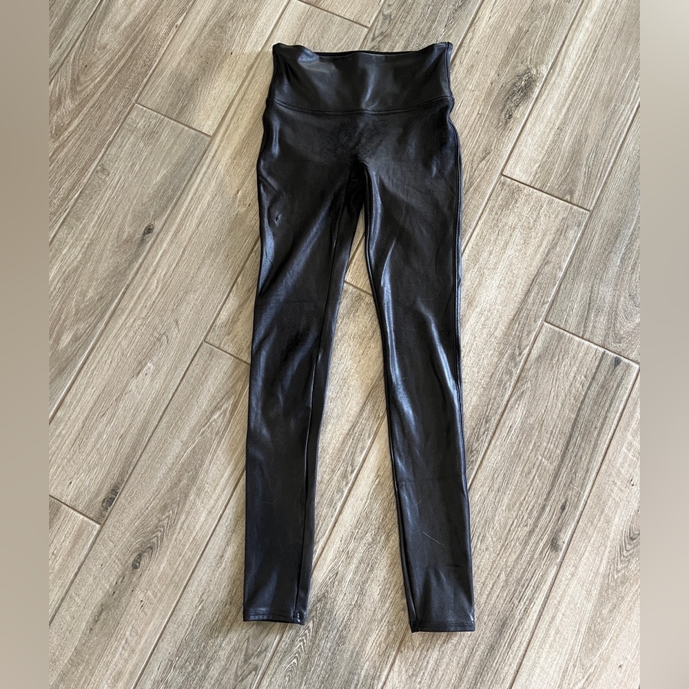 Spanx leggings size small